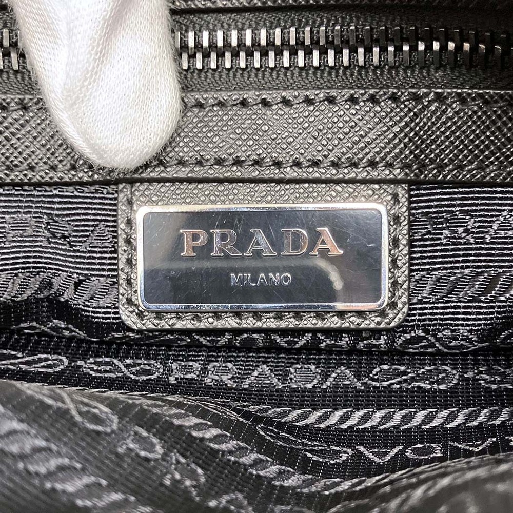 Prada Quilted Messenger Crossbody Bag Black - Picture 9 of 12